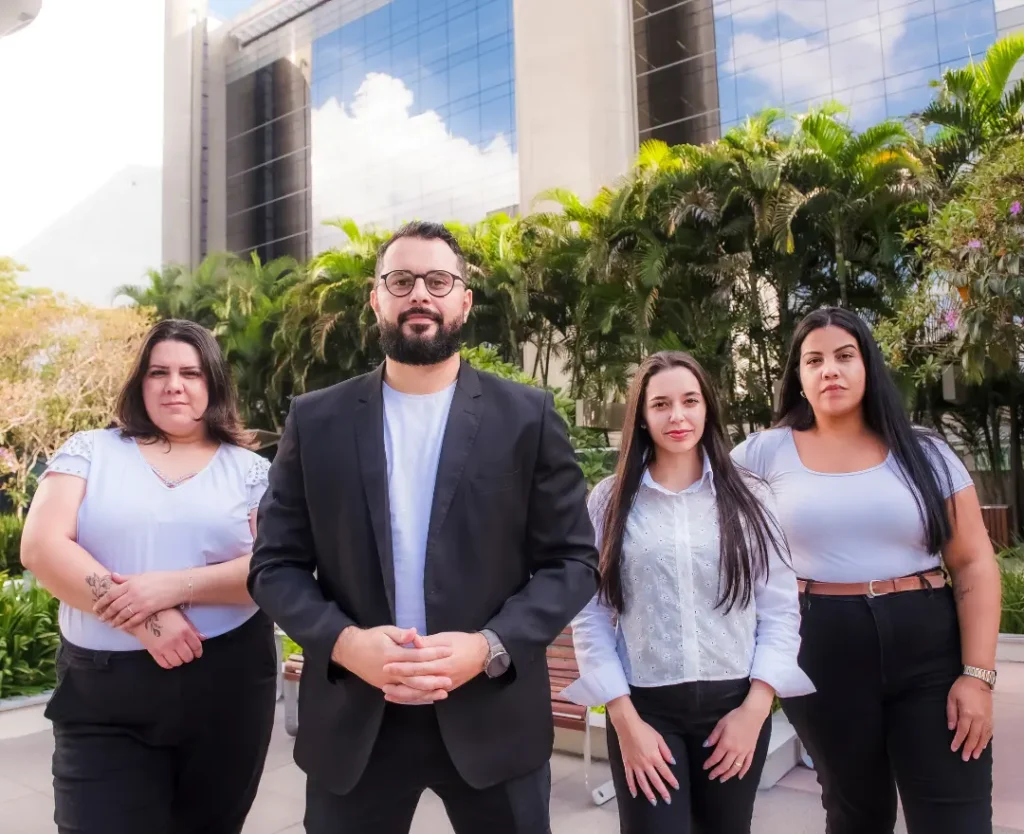 DLX Corretora de Seguros em São Paulo - Equipe Escritório